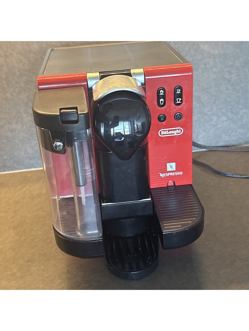 DeLonghi EN660.r Nespresso Lattissima Single- Serve Espresso Maker Red Tested